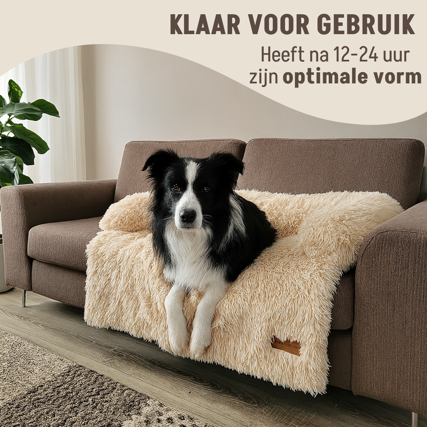 By Cee Cee Fluffy Hondendeken Bank