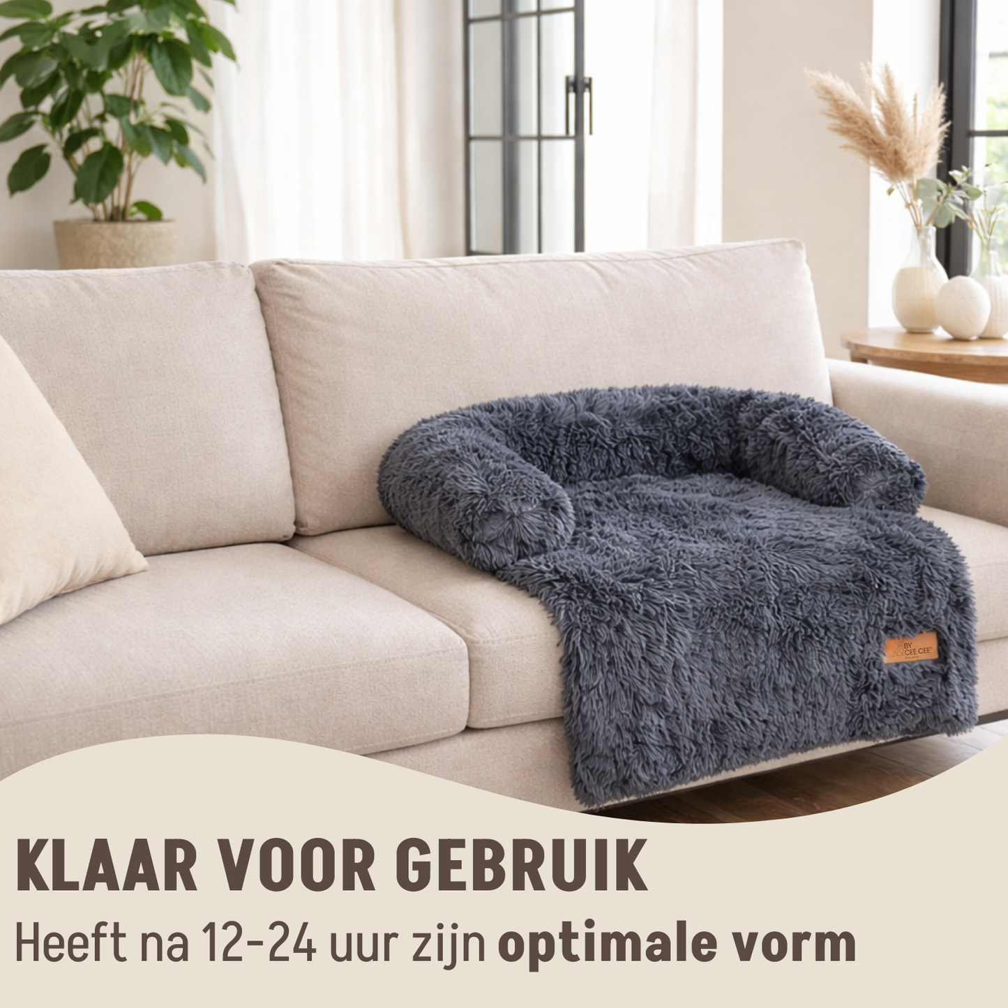 By Cee Cee Fluffy Hondendeken Bank