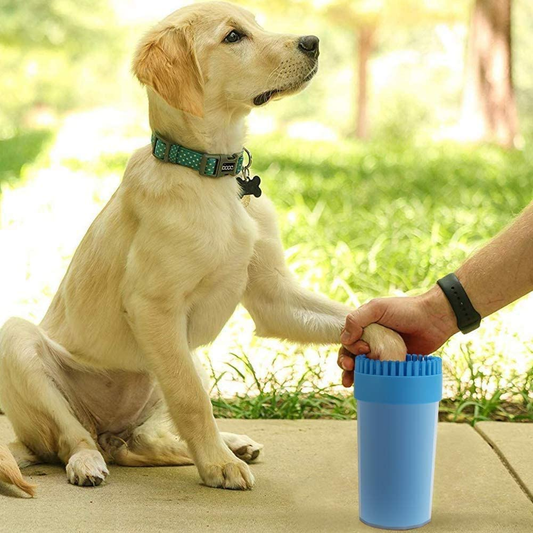 Hundepfotenreiniger – Hundebürste – schnell, einfach und bequem